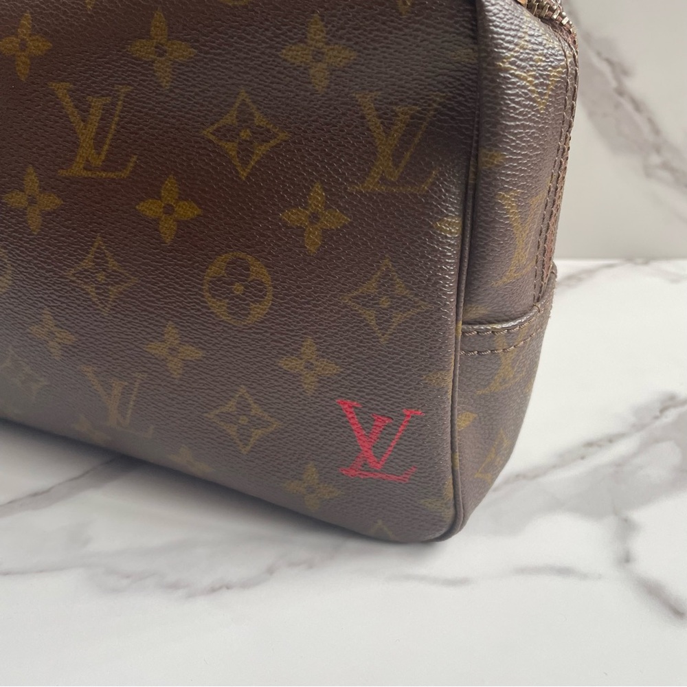 LV Monogram Handpainted  Crossbody 🫦 - Picture 5 of 13